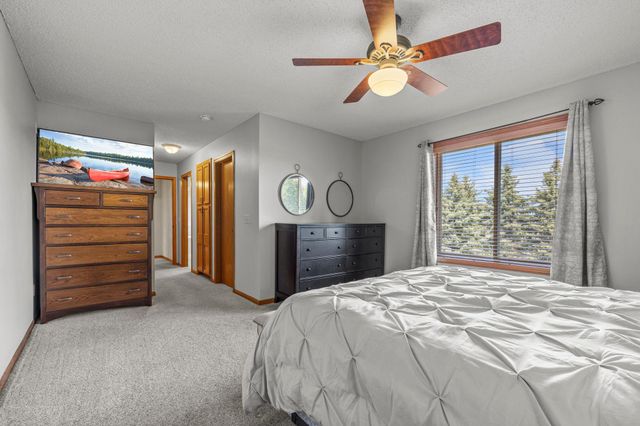 2147 Ponds Court, Shakopee, MN 55379