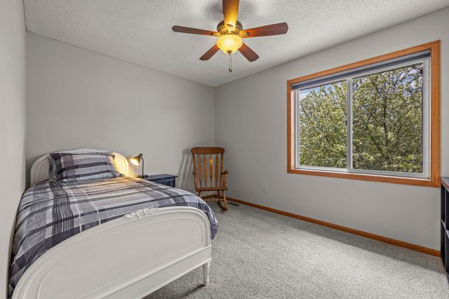 2147 Ponds Court, Shakopee, MN 55379