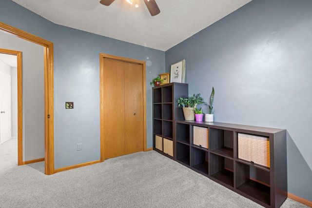 2147 Ponds Court, Shakopee, MN 55379