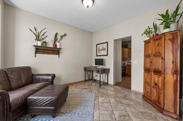 2147 Ponds Court, Shakopee, MN 55379
