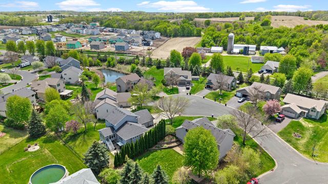 2147 Ponds Court, Shakopee, MN 55379