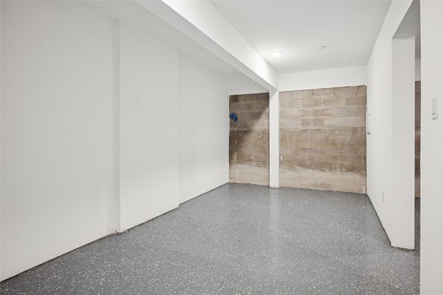 4070 Oak Circle, Addison, TX 75001