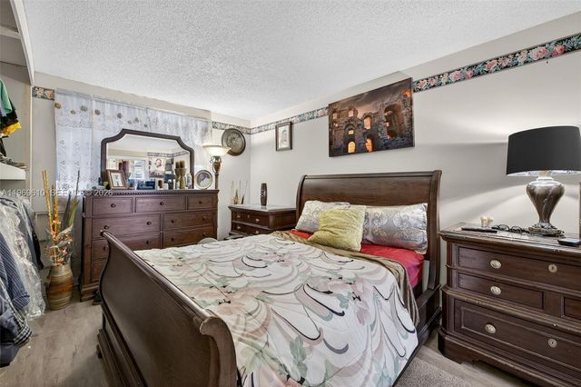 3051 NW 46th Avenue 405, Lauderdale Lakes, FL 33313