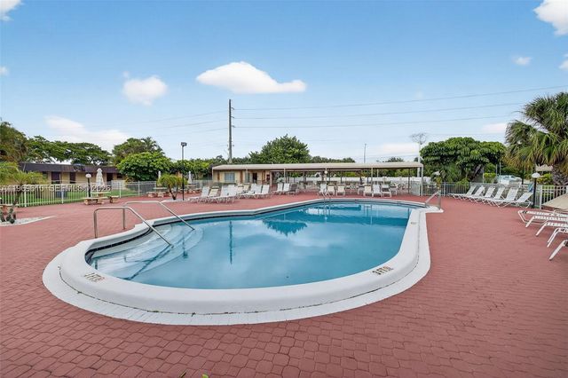 3051 NW 46th Avenue 405, Lauderdale Lakes, FL 33313