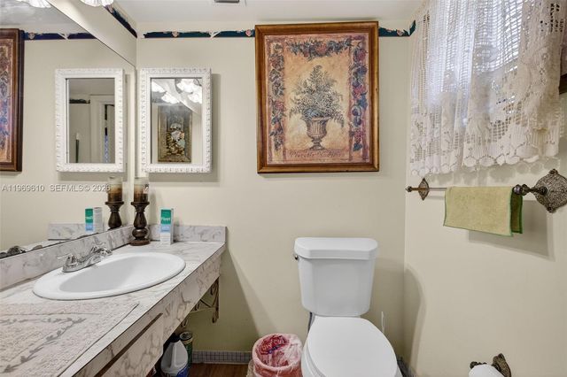 3051 NW 46th Avenue 405, Lauderdale Lakes, FL 33313