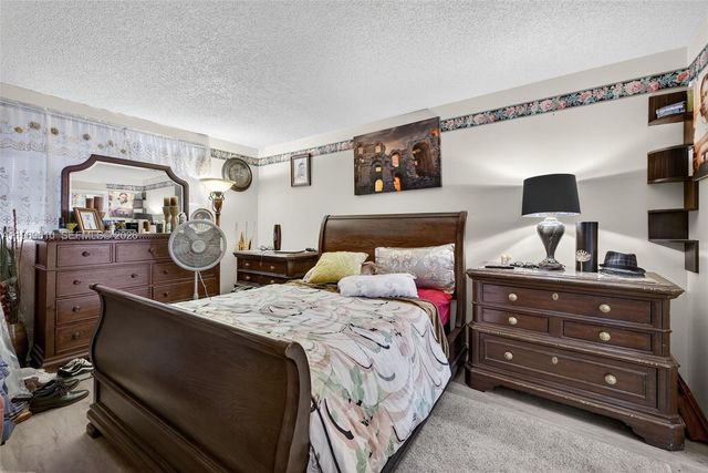 3051 NW 46th Avenue 405, Lauderdale Lakes, FL 33313