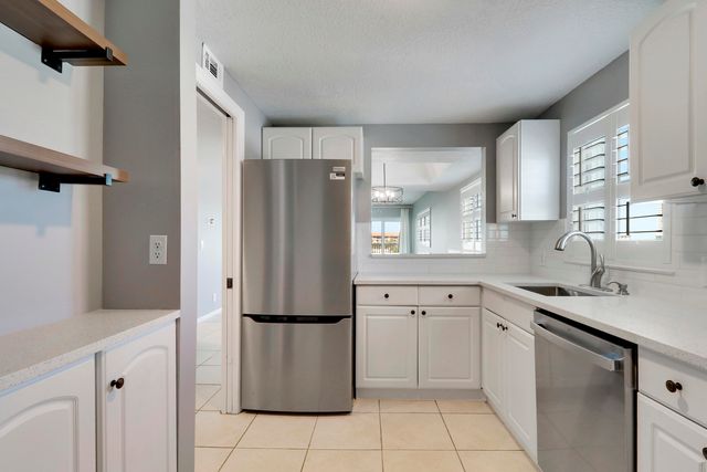 155 Yacht Club Drive 308, North Palm Beach, FL 33408