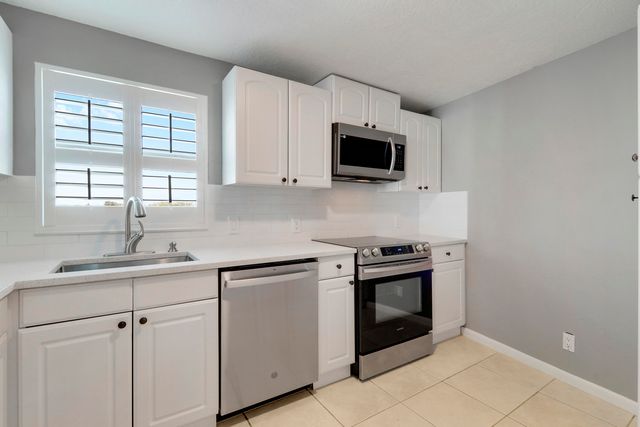 155 Yacht Club Drive 308, North Palm Beach, FL 33408