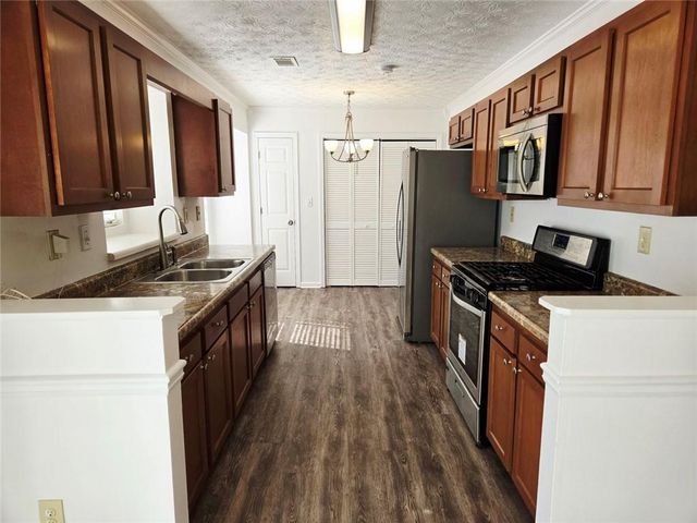 1703 Windy Ridge SE Court, Conyers, GA 30013