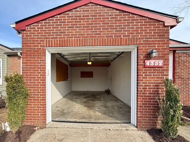 4352 Cobblestone Knoll Drive, Lexington, KY 40515