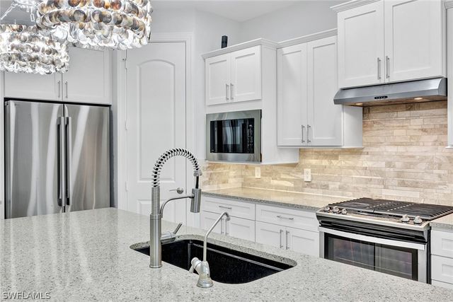 7460 Blackberry DR, Naples, FL 34114