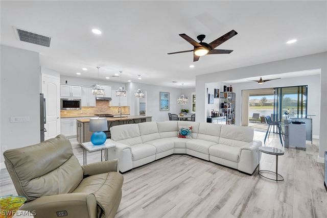 7460 Blackberry DR, Naples, FL 34114