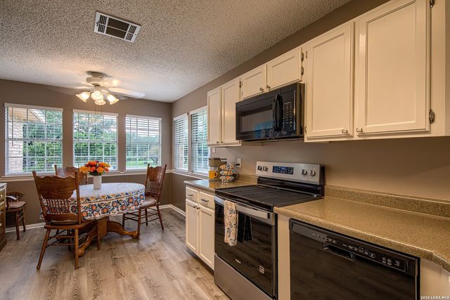 6906 Ridge Place Street, San Antonio, TX 78250