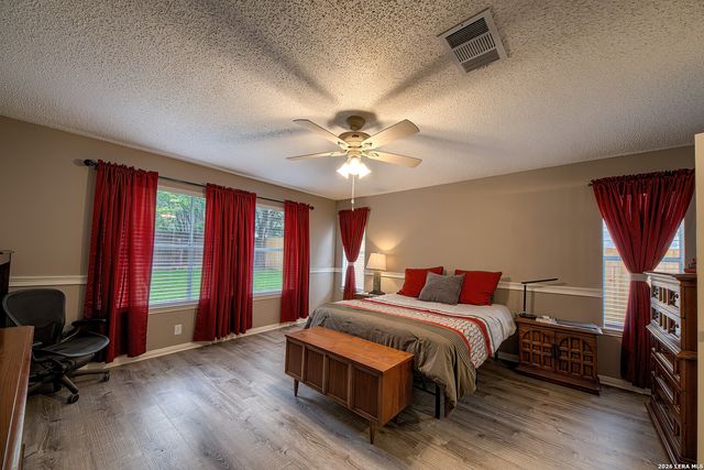 6906 Ridge Place Street, San Antonio, TX 78250