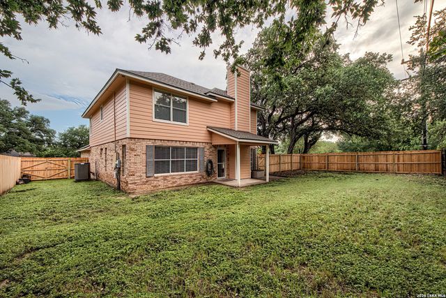 6906 Ridge Place Street, San Antonio, TX 78250