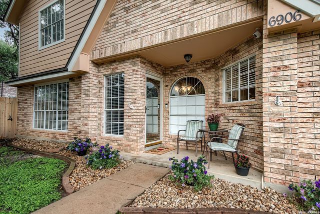 6906 Ridge Place Street, San Antonio, TX 78250