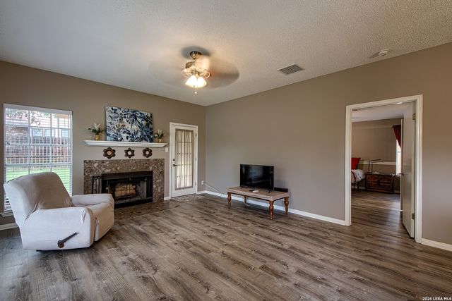 6906 Ridge Place Street, San Antonio, TX 78250