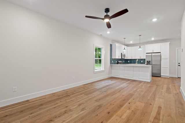 2127 Oak Street, Signal Mountain, TN 37377