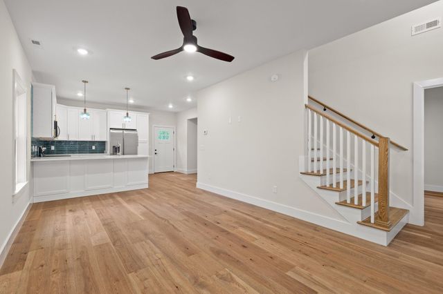 2127 Oak Street, Signal Mountain, TN 37377
