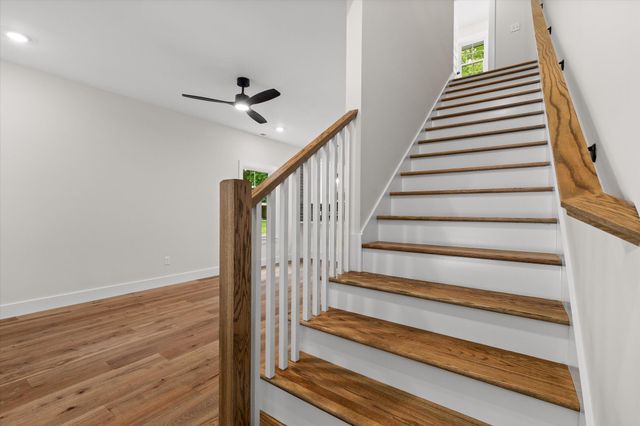 2127 Oak Street, Signal Mountain, TN 37377