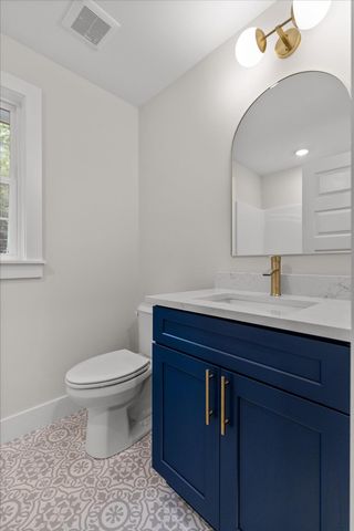 2127 Oak Street, Signal Mountain, TN 37377