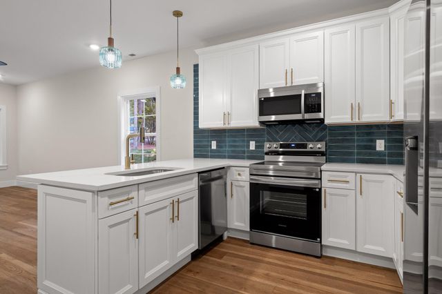 2127 Oak Street, Signal Mountain, TN 37377