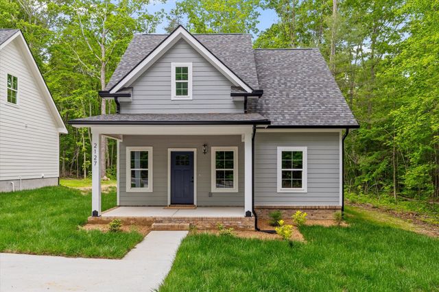 2127 Oak Street, Signal Mountain, TN 37377