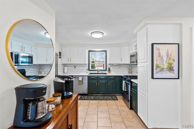 5746 South Bay Road, Cicero, NY 13039