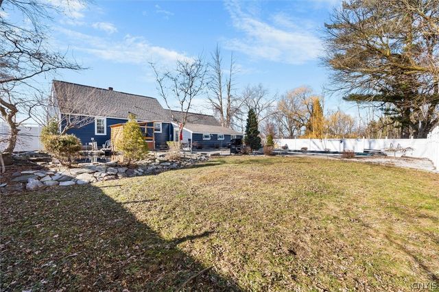 5746 South Bay Road, Cicero, NY 13039