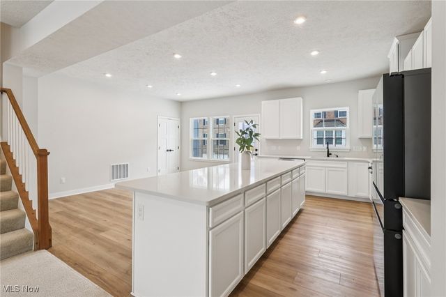 1138 Bean Lane, Akron, OH 44313