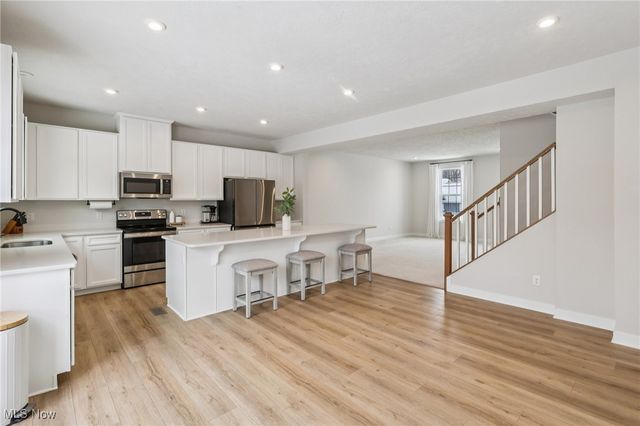 1138 Bean Lane, Akron, OH 44313