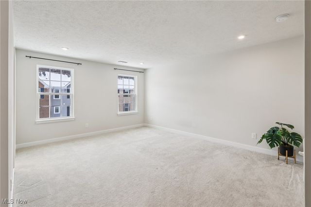 1138 Bean Lane, Akron, OH 44313