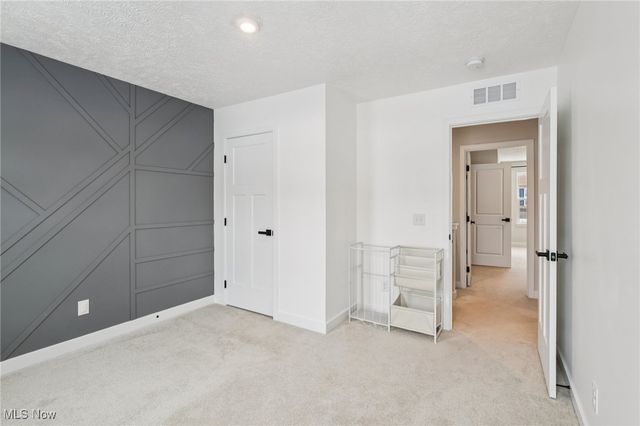 1138 Bean Lane, Akron, OH 44313