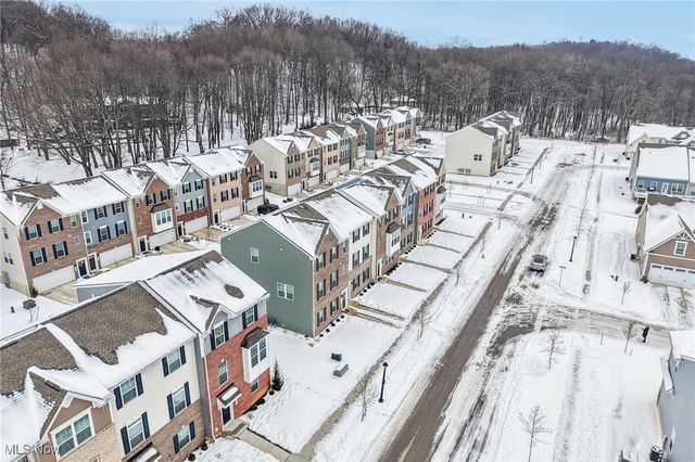 1138 Bean Lane, Akron, OH 44313