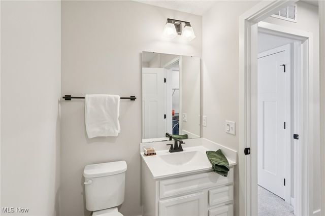 1138 Bean Lane, Akron, OH 44313