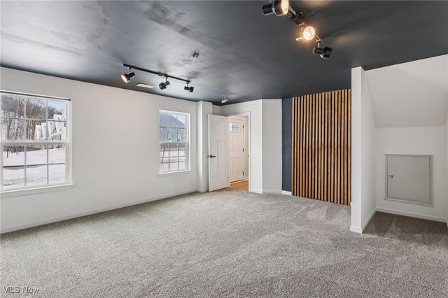 1138 Bean Lane, Akron, OH 44313