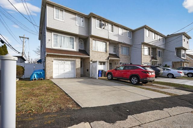 327 Willow Road E, Staten Island, NY 10314