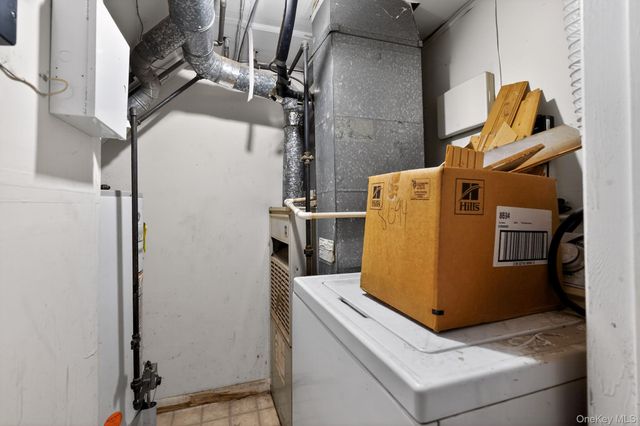 327 Willow Road E, Staten Island, NY 10314