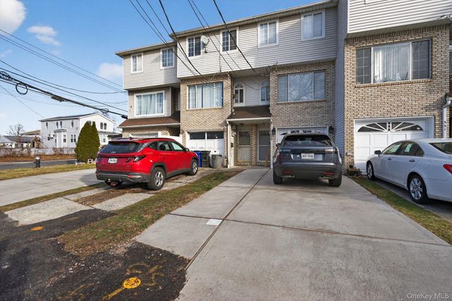 327 Willow Road E, Staten Island, NY 10314