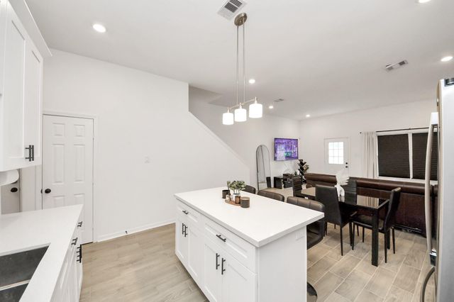 4613 Ireland Street B, Houston, TX 77016