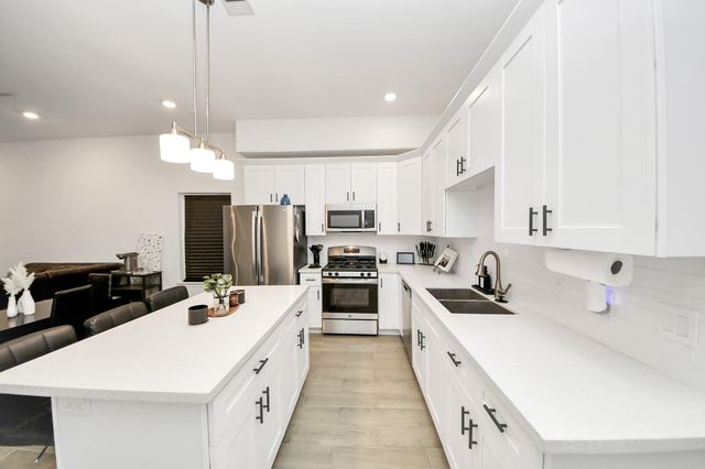 4613 Ireland Street B, Houston, TX 77016