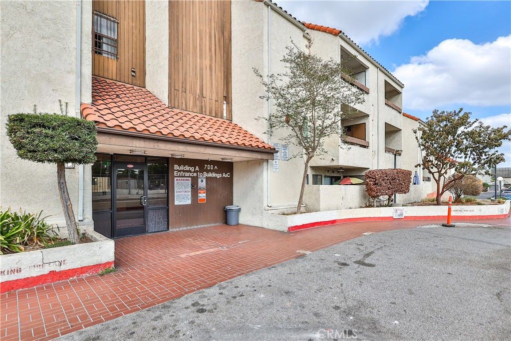 700 W 3rd A110, Santa Ana, CA 92701 — photo 2