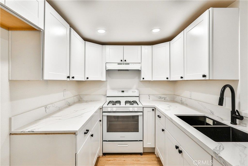 700 W 3rd A110, Santa Ana, CA 92701 — photo 3