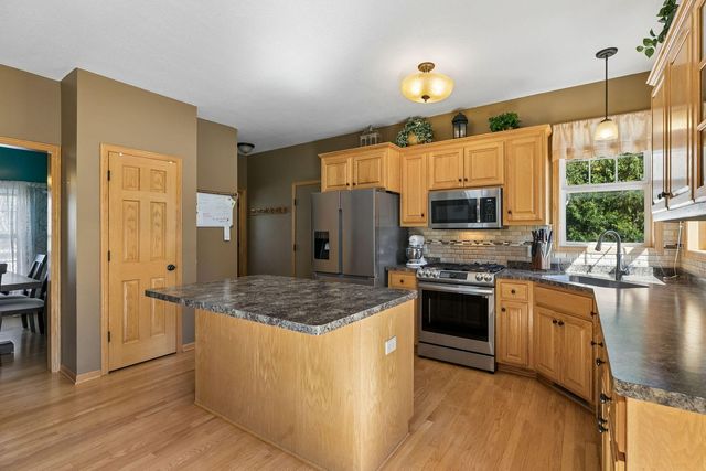 17178 Fairmeadow Way, Farmington, MN 55024