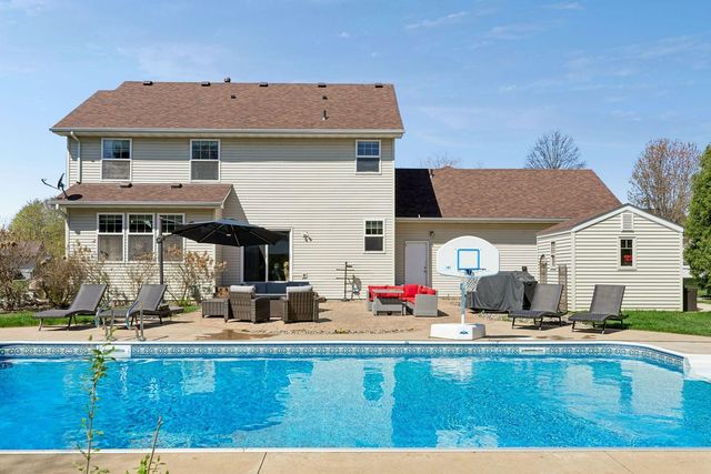 17178 Fairmeadow Way, Farmington, MN 55024