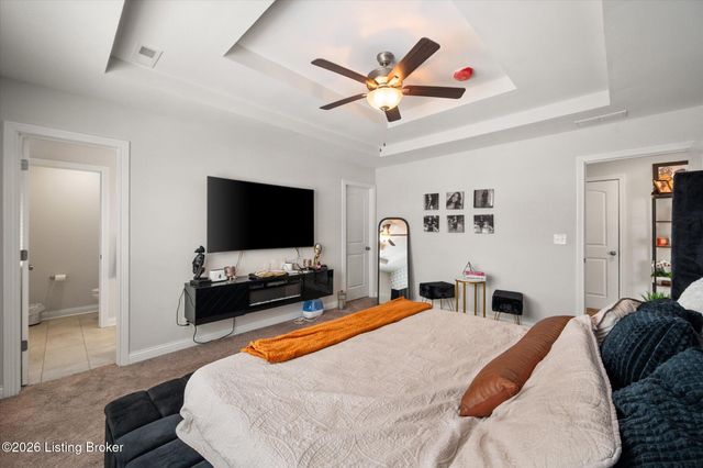 6700 Woods Mill Dr, Louisville, KY 40272