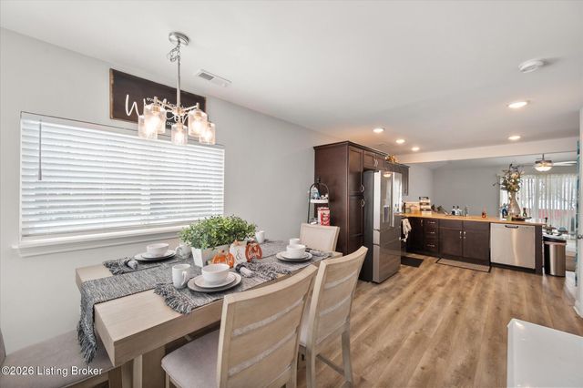 6700 Woods Mill Dr, Louisville, KY 40272