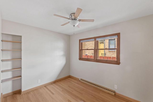 2800 N Hartung AVENUE, Milwaukee, WI 53210
