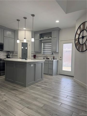 700 Alameda Drive, Mission, TX 78574