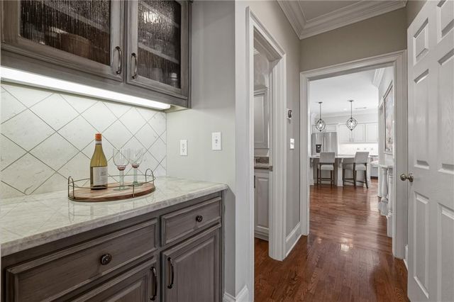 9025 Etching Overlook, Johns Creek, GA 30097